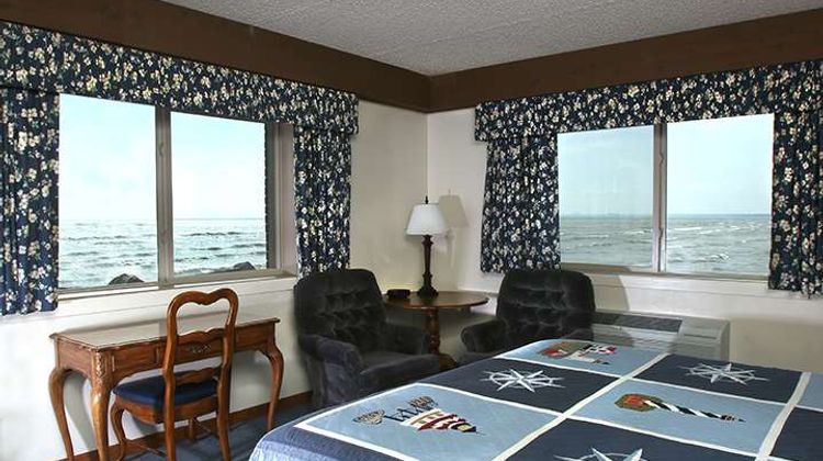 Lighthouse Inn on Lake Michigan Room
