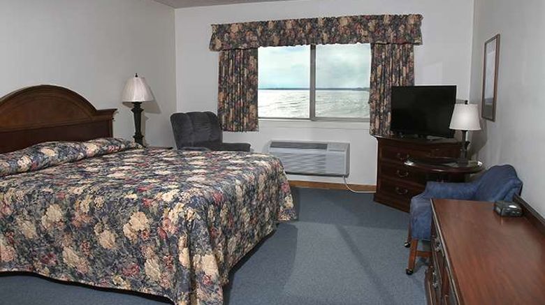 <b>Lighthouse Inn on Lake Michigan Room</b>. Images powered by <a href="https://iceportal.shijigroup.com/" title="IcePortal" target="_blank">IcePortal</a>.