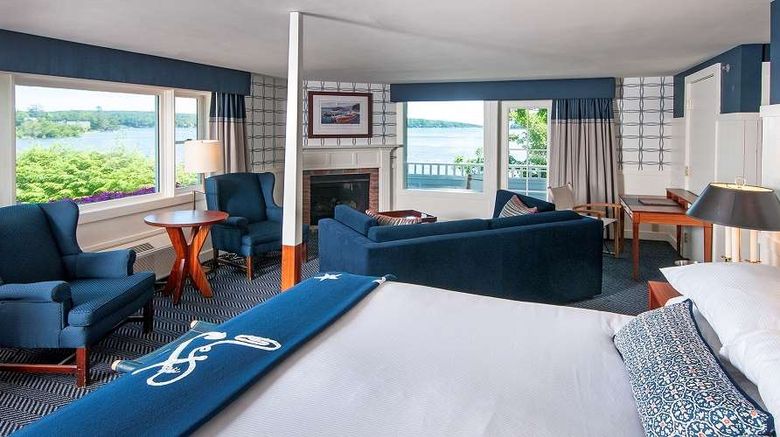 <b>The Inn at Mill Falls Room</b>. Images powered by <a href="https://iceportal.shijigroup.com/" title="IcePortal" target="_blank">IcePortal</a>.