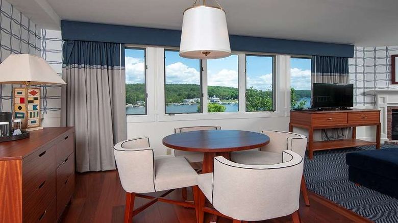 <b>The Inn at Mill Falls Suite</b>. Images powered by <a href="https://iceportal.shijigroup.com/" title="IcePortal" target="_blank">IcePortal</a>.