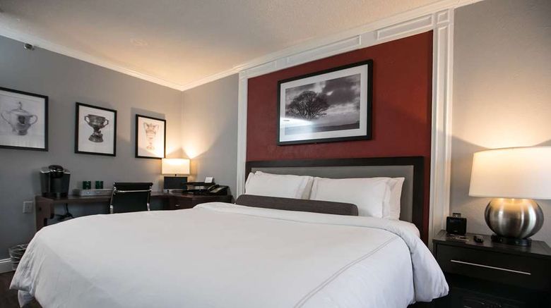 <b>The Olde Mill Inn Room</b>. Images powered by <a href="https://iceportal.shijigroup.com/" title="IcePortal" target="_blank">IcePortal</a>.