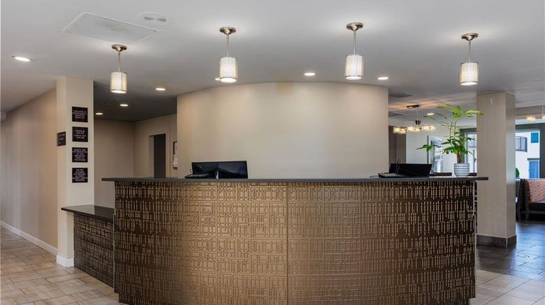 <b>Orangewood Inn & Suites Lobby</b>. Images powered by <a href="https://iceportal.shijigroup.com/" title="IcePortal" target="_blank">IcePortal</a>.