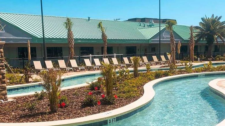 <b>Beachside Hotel & Suites Pool</b>. Images powered by <a href="https://iceportal.shijigroup.com/" title="IcePortal" target="_blank">IcePortal</a>.