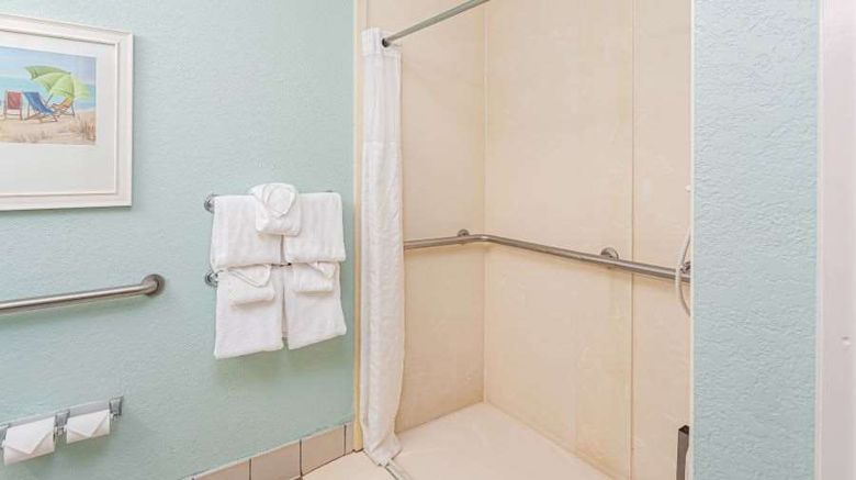 <b>Beachside Hotel & Suites Room</b>. Images powered by <a href="https://iceportal.shijigroup.com/" title="IcePortal" target="_blank">IcePortal</a>.