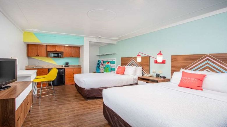 <b>Beachside Hotel & Suites Room</b>. Images powered by <a href="https://iceportal.shijigroup.com/" title="IcePortal" target="_blank">IcePortal</a>.
