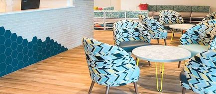 Beachside Hotel & Suites Lobby