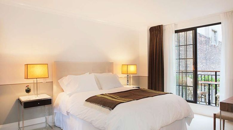 <b>The Broome NYC Suite</b>. Images powered by <a href="https://iceportal.shijigroup.com/" title="IcePortal" target="_blank">IcePortal</a>.