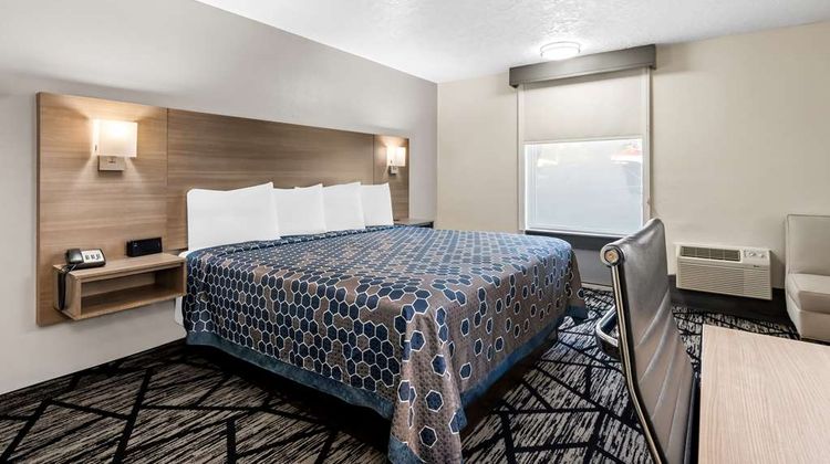 SureStay Hotel by Best Western Duncan Room