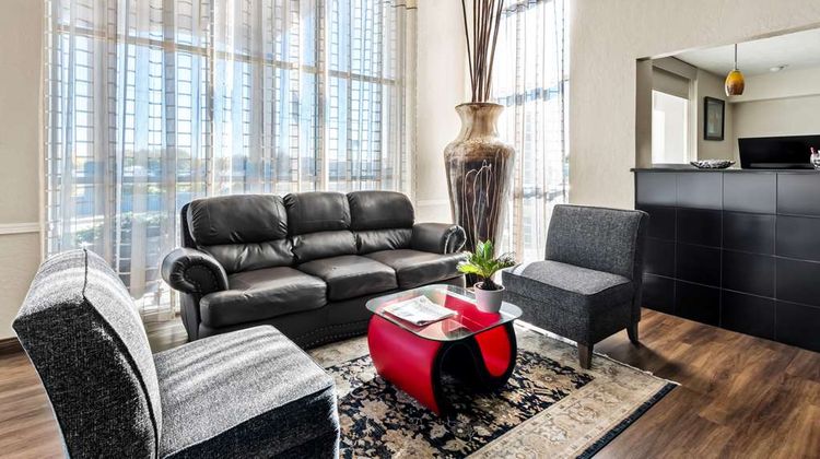 SureStay Hotel by Best Western Duncan Lobby