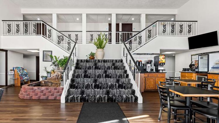 SureStay Hotel by Best Western Duncan Lobby