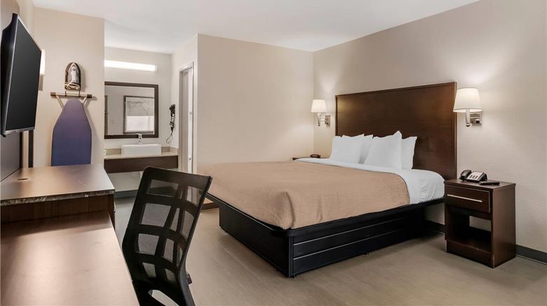 <b>Quality Inn & Suites Fiesta Park Room</b>. Images powered by <a href="https://iceportal.shijigroup.com/" title="IcePortal" target="_blank">IcePortal</a>.