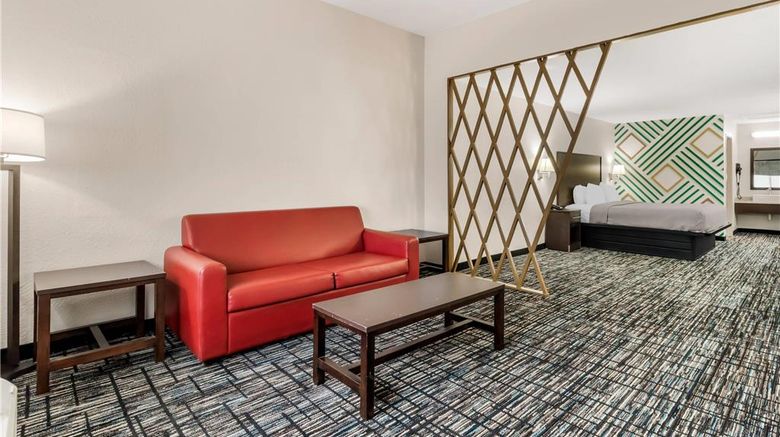 <b>Quality Inn & Suites Fiesta Park Suite</b>. Images powered by <a href="https://iceportal.shijigroup.com/" title="IcePortal" target="_blank">IcePortal</a>.