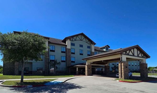 Comfort Inn & Suites Exterior
