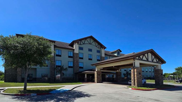 Comfort Inn & Suites Exterior
