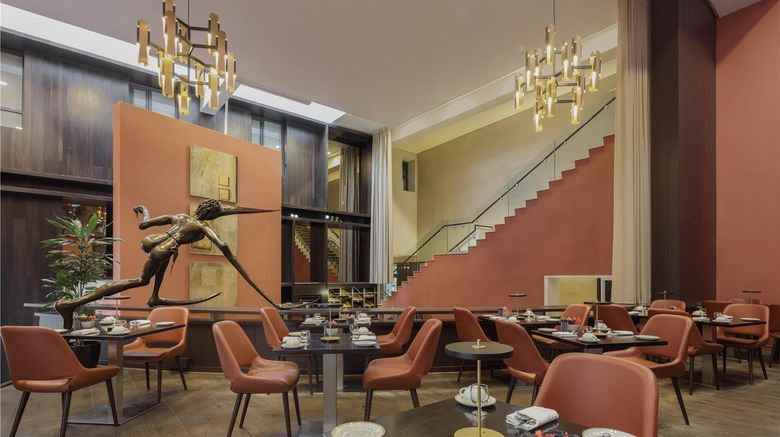 <b>The Morrison Dublin, Curio by Hilton Restaurant</b>. Images powered by <a href="https://iceportal.shijigroup.com/" title="IcePortal" target="_blank">IcePortal</a>.