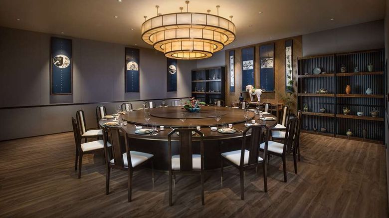 <b>Wyndham Grand Plaza Royale Xiangai Restaurant</b>. Images powered by <a href="https://iceportal.shijigroup.com/" title="IcePortal" target="_blank">IcePortal</a>.