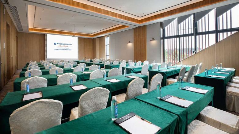 <b>Wyndham Grand Plaza Royale Xiangai Meeting</b>. Images powered by <a href="https://iceportal.shijigroup.com/" title="IcePortal" target="_blank">IcePortal</a>.