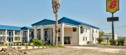 Super 8 by Wyndham Victoria TX Exterior