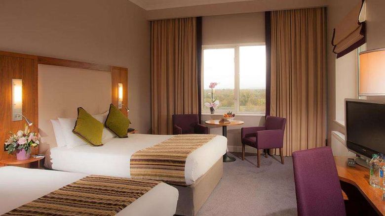 <b>Charleville Park Hotel Suite</b>. Images powered by <a href="https://iceportal.shijigroup.com/" title="IcePortal" target="_blank">IcePortal</a>.