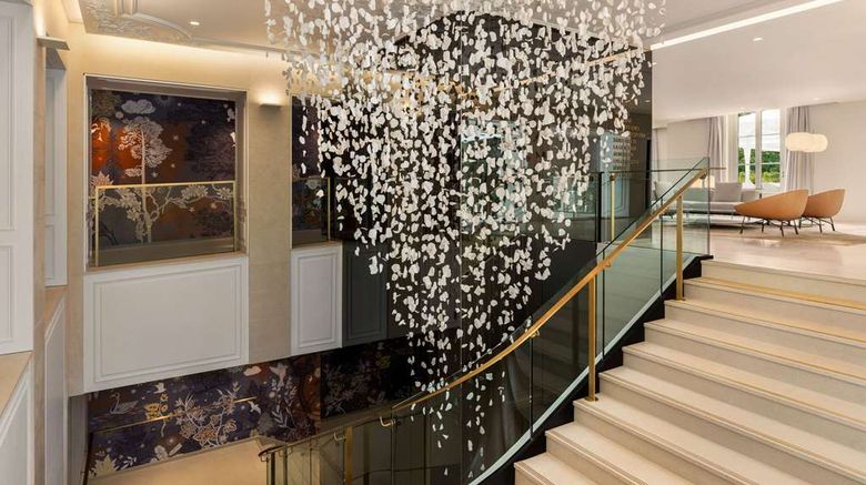 <b>Dolce by Wyndham Versailles Lobby</b>. Images powered by <a href="https://iceportal.shijigroup.com/" title="IcePortal" target="_blank">IcePortal</a>.