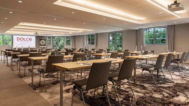 <b>Dolce by Wyndham Versailles Meeting</b>. Images powered by <a href="https://iceportal.shijigroup.com/" title="IcePortal" target="_blank">IcePortal</a>.