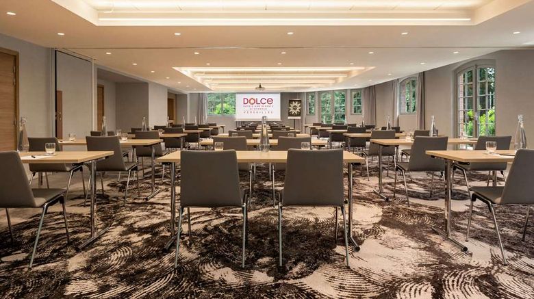 <b>Dolce by Wyndham Versailles Meeting</b>. Images powered by <a href="https://iceportal.shijigroup.com/" title="IcePortal" target="_blank">IcePortal</a>.