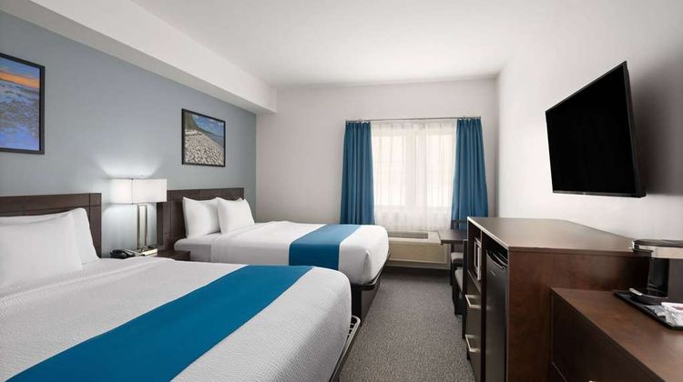 Travelodge by Wyndham Marathon Room