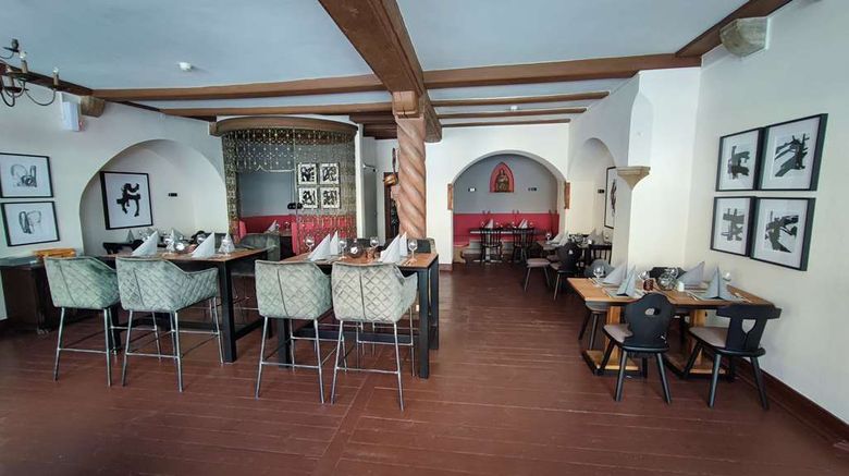 <b>Hotel Eisenhut Restaurant</b>. Images powered by <a href="https://iceportal.shijigroup.com/" title="IcePortal" target="_blank">IcePortal</a>.