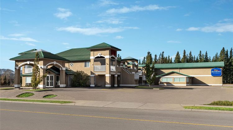 Baymont by Wyndham Hinton Exterior