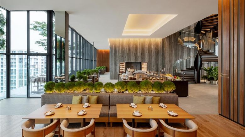 <b>Hyatt Centric Kota Kinabalu Restaurant</b>. Images powered by <a href="https://iceportal.shijigroup.com/" title="IcePortal" target="_blank">IcePortal</a>.