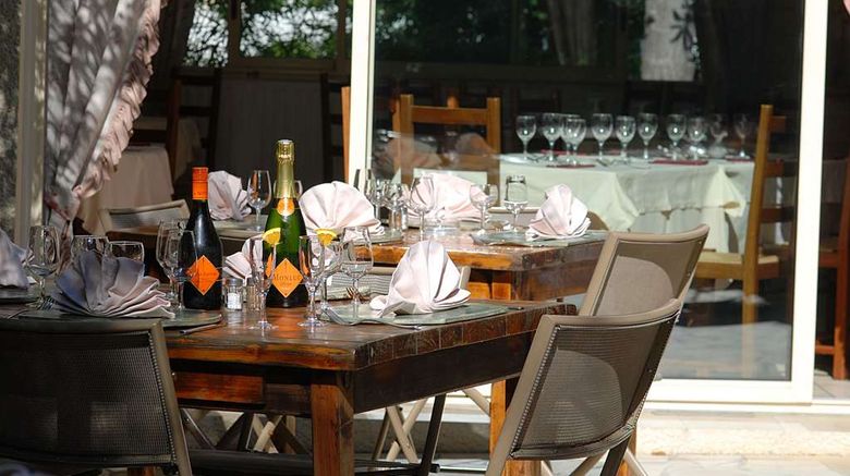 <b>Hotel des Thermes Restaurant</b>. Images powered by <a href="https://iceportal.shijigroup.com/" title="IcePortal" target="_blank">IcePortal</a>.