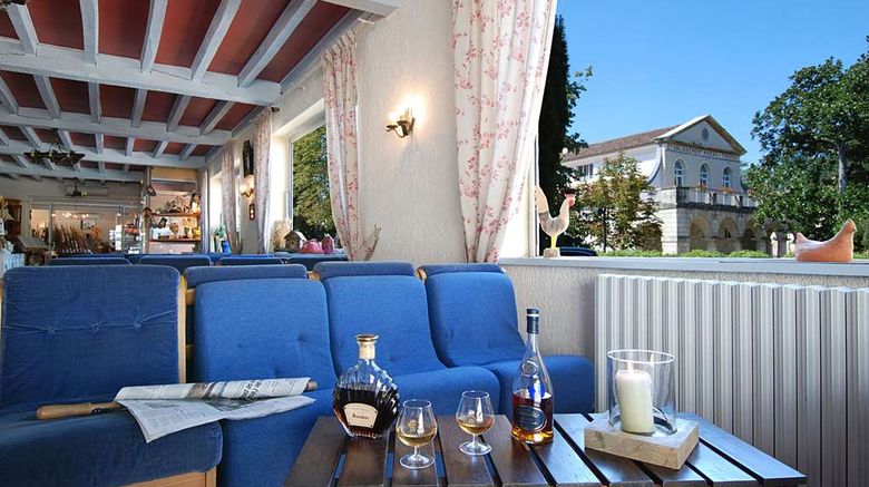 <b>Hotel des Thermes Restaurant</b>. Images powered by <a href="https://iceportal.shijigroup.com/" title="IcePortal" target="_blank">IcePortal</a>.