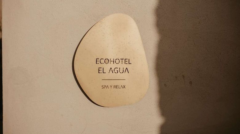 <b>EcoHotel El Agua Exterior</b>. Images powered by <a href="https://iceportal.shijigroup.com/" title="IcePortal" target="_blank">IcePortal</a>.