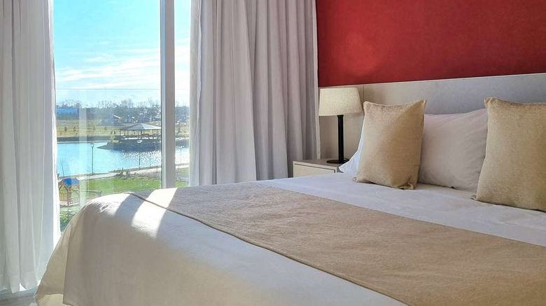 <b>Days Inn by Wyndham Dolores Room</b>. Images powered by <a href="https://iceportal.shijigroup.com/" title="IcePortal" target="_blank">IcePortal</a>.