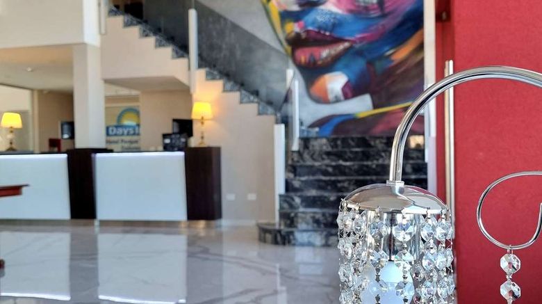 <b>Days Inn by Wyndham Dolores Lobby</b>. Images powered by <a href="https://iceportal.shijigroup.com/" title="IcePortal" target="_blank">IcePortal</a>.