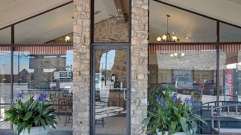 <b>Days Inn by Wyndham Gatesville Exterior</b>. Images powered by <a href="https://iceportal.shijigroup.com/" title="IcePortal" target="_blank">IcePortal</a>.