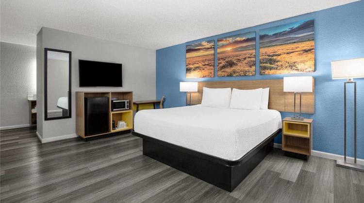 Days Inn by Wyndham Gatesville Room