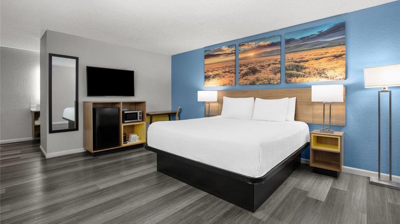 <b>Days Inn by Wyndham Gatesville Room</b>. Images powered by <a href="https://iceportal.shijigroup.com/" title="IcePortal" target="_blank">IcePortal</a>.
