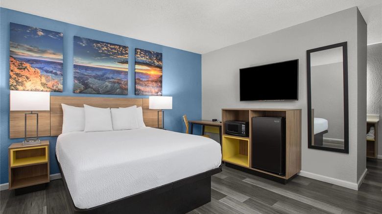 <b>Days Inn by Wyndham Gatesville Room</b>. Images powered by <a href="https://iceportal.shijigroup.com/" title="IcePortal" target="_blank">IcePortal</a>.
