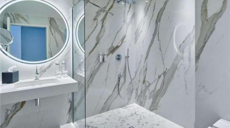 <b>La Licorne Hotel Troyes MGallery Room</b>. Images powered by <a href="https://iceportal.shijigroup.com/" title="IcePortal" target="_blank">IcePortal</a>.