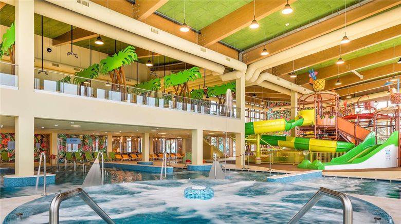 <b>Moevenpick BalaLand Resort Lake Balaton Pool</b>. Images powered by <a href="https://iceportal.shijigroup.com/" title="IcePortal" target="_blank">IcePortal</a>.