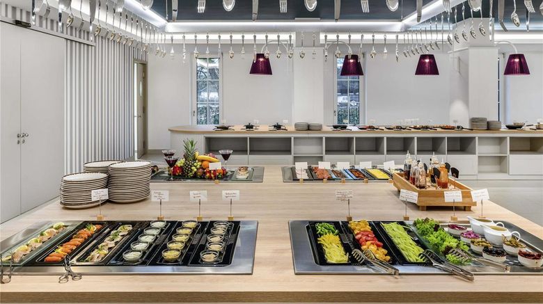 <b>Moevenpick BalaLand Resort Lake Balaton Restaurant</b>. Images powered by <a href="https://iceportal.shijigroup.com/" title="IcePortal" target="_blank">IcePortal</a>.