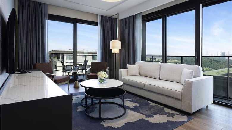 <b>Moevenpick Living Istanbul Camlivadi Room</b>. Images powered by <a href="https://iceportal.shijigroup.com/" title="IcePortal" target="_blank">IcePortal</a>.