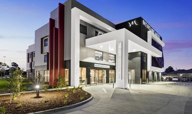 Mercure Pakenham Exterior
