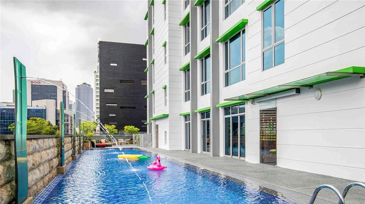 Ibis Styles Singapore Albert Hotel Pool