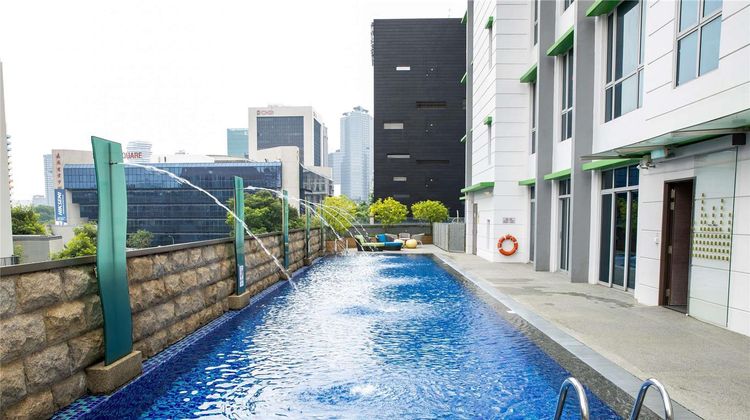 Ibis Styles Singapore Albert Hotel Pool