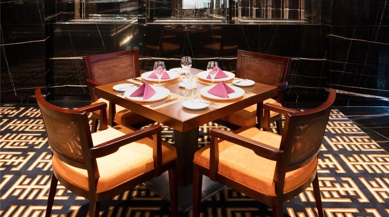 <b>Rixos Marina Abu Dhabi Restaurant</b>. Images powered by <a href="https://iceportal.shijigroup.com/" title="IcePortal" target="_blank">IcePortal</a>.