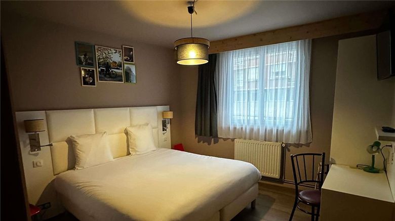 <b>greet Lille Gare Flandres Room</b>. Images powered by <a href="https://iceportal.shijigroup.com/" title="IcePortal" target="_blank">IcePortal</a>.