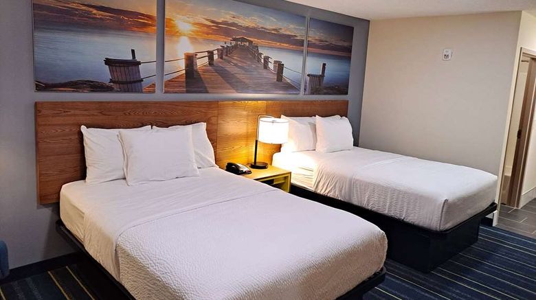 <b>Days Inn by Wyndham Grayson Room</b>. Images powered by <a href="https://iceportal.shijigroup.com/" title="IcePortal" target="_blank">IcePortal</a>.