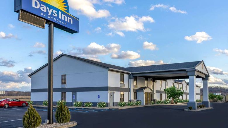 <b>Days Inn by Wyndham Grayson Exterior</b>. Images powered by <a href="https://iceportal.shijigroup.com/" title="IcePortal" target="_blank">IcePortal</a>.